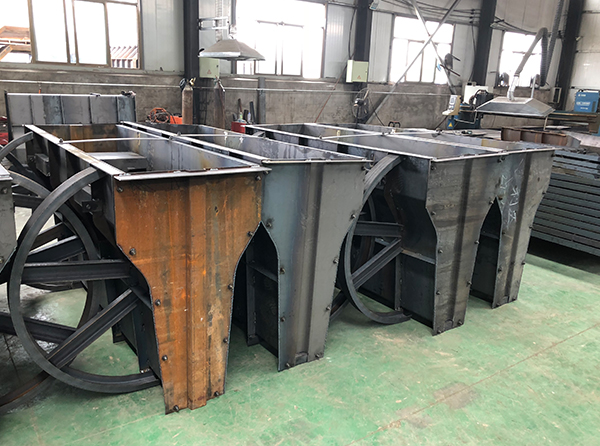 防撞隔離墩鋼模具