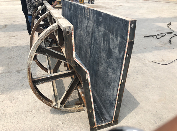 道路隔離墩模具