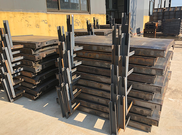 新澤西護(hù)欄模具