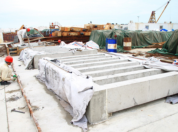 海邊柵欄板模具