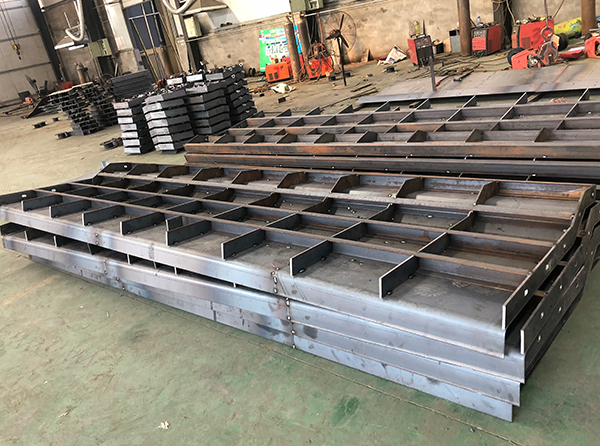 混凝土防撞墻模板