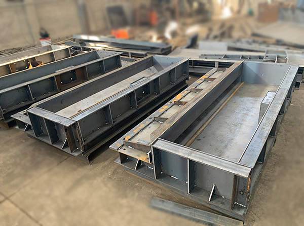 橋梁混凝土遮板模具