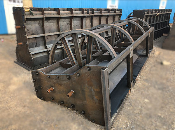 高速公路隔離墩