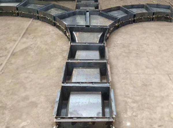 路基拱形骨架護(hù)坡模具