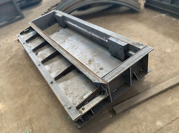 鐵路水泥遮板模具