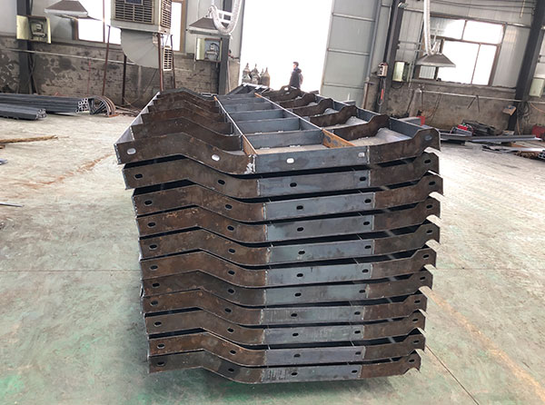 道路護欄鋼模具