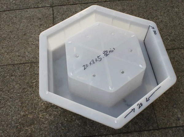 空心護(hù)坡模具