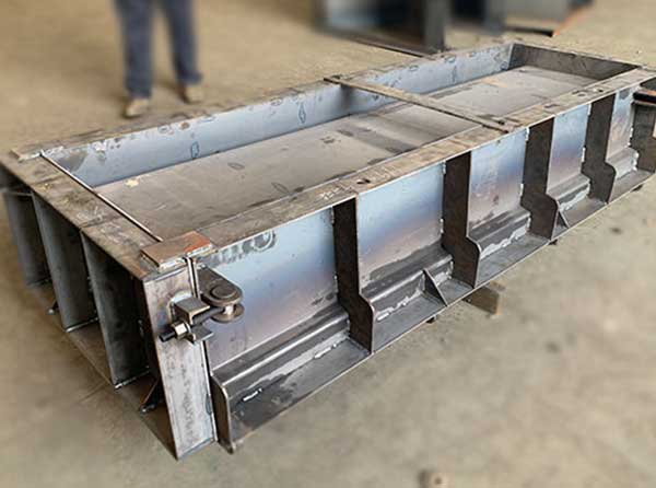 異型排水槽模具